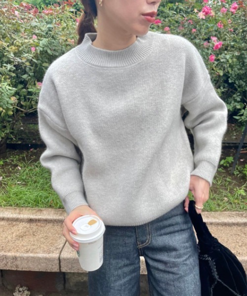 GIMME GIMME(ギミーギミー)の「ベーシックセーター gimw22a003(ニット/セーター・レディース・ホワイト/グレー・FREE)」の11枚目の写真