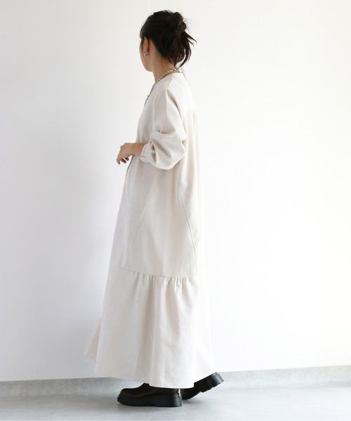 cepo（セポ）の「コーデュロイ バンドカラーギャザーワンピース（シャツワンピース・レディース・オフホワイト/ピンク/チャコール・M）」の9枚目の写真