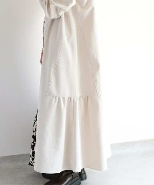 cepo（セポ）の「コーデュロイ バンドカラーギャザーワンピース（シャツワンピース・レディース・オフホワイト/ピンク/チャコール・M）」の7枚目の写真