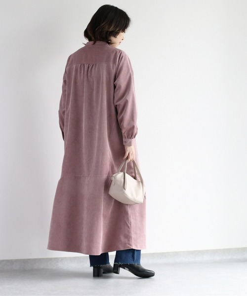 cepo（セポ）の「コーデュロイ バンドカラーギャザーワンピース（シャツワンピース・レディース・オフホワイト/ピンク/チャコール・M）」の18枚目の写真