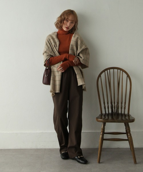 Chillfar(チルファー)の「カラーハイネックニット(ニット/セーター・レディース・ブラック/ブラウン/レッド/ピンク/イエロー/オレンジ/ブルー/グリーン/アイボリー/グレー・FREE)」の13枚目の写真