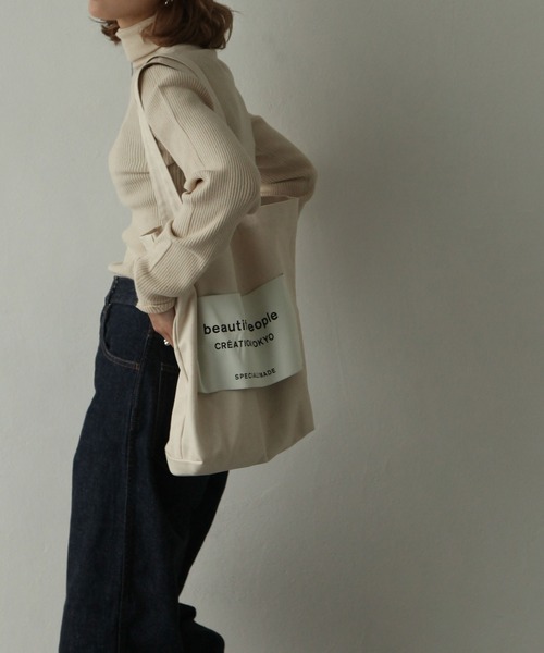 Chillfar(チルファー)の「カラーハイネックニット(ニット/セーター・レディース・ブラック/ブラウン/レッド/ピンク/イエロー/オレンジ/ブルー/グリーン/アイボリー/グレー・FREE)」の11枚目の写真