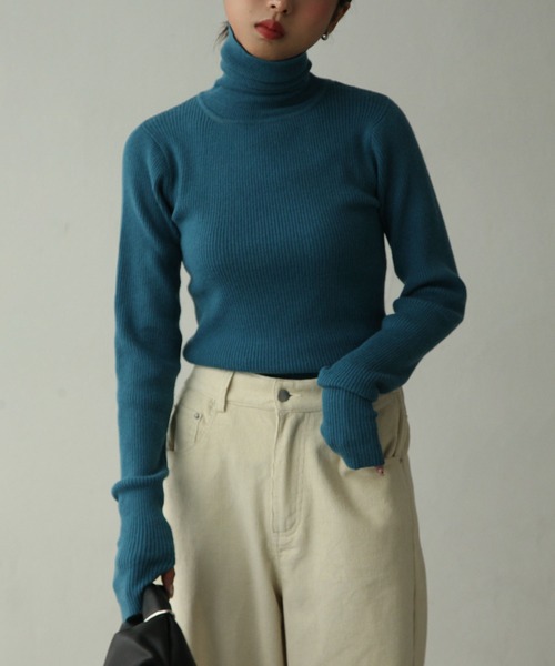 Chillfar(チルファー)の「カラーハイネックニット(ニット/セーター・レディース・ブラック/ブラウン/レッド/ピンク/イエロー/オレンジ/ブルー/グリーン/アイボリー/グレー・FREE)」の14枚目の写真