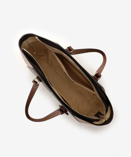 & chouette（アンドシュエット）の「アイコンチャーム A4トートバッグ（トートバッグ・レディース・ワインレッド/ピンク/グレイッシュベージュ/ブラウン・FREE）」の19枚目の写真