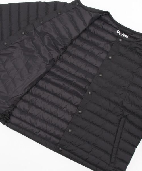 ORCIVAL（オーシバル）の「INNER DOWN CREWNECK JACKET（ノーカラージャケット・レディース・ブラック/ベージュ系その他・1/2）」の4枚目の写真