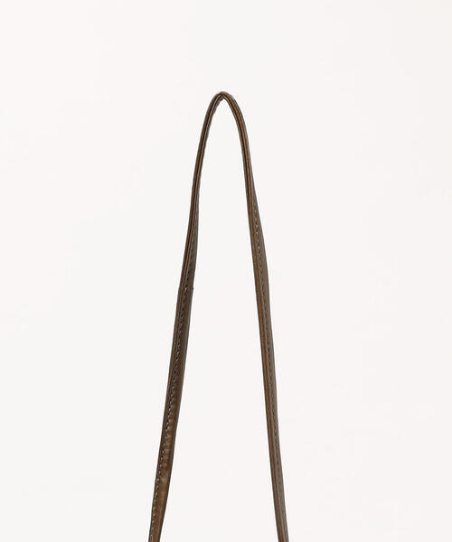 TOMORROWLAND (トゥモローランド)の「BRENTELLA MERCERIE ショルダーバッグ(ショルダーバッグ・レディース・ブラック/ダークグリーン・FREE)」の7枚目の写真