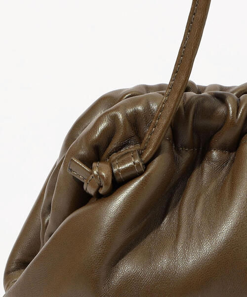 TOMORROWLAND (トゥモローランド)の「BRENTELLA MERCERIE ショルダーバッグ(ショルダーバッグ・レディース・ブラック/ダークグリーン・FREE)」の8枚目の写真