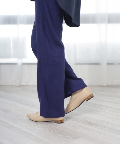 SESTO（セスト）の「立体クッションインソールのVカット美脚ウッドヒールパンプス（パンプス・レディース・ベージュ/ブラウン/アイボリー/ブラック・22.5cm/23.0cm/23.5cm/24.0cm/24.5cm/25.0cm）」の7枚目の写真