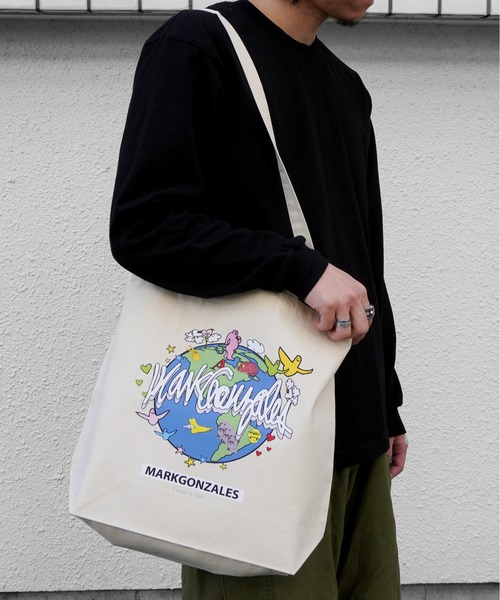 （What it isNt）ART BY MARKGONZALES（ワットイットイズント）の「【 （What it isNt）ART BY MARKGONZALES / (ワットイットイズント) アートバイ マークゴンザレス 】 ショルダー付き トートバッグ（ショルダーバッグ・メンズ・ブラック/オフホワイト・FREE）」の7枚目の写真