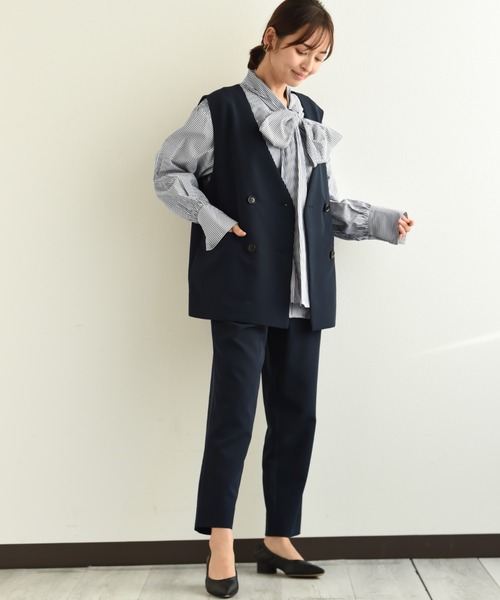 INTERPLANET（インタープラネット）の「【ＵＶ・吸水速乾】ダブルクロスセンターラインテーパードパンツ（その他パンツ・レディース・ネイビー/グレイッシュベージュ/ブルー・LARGE/MEDIUM）」の2枚目の写真