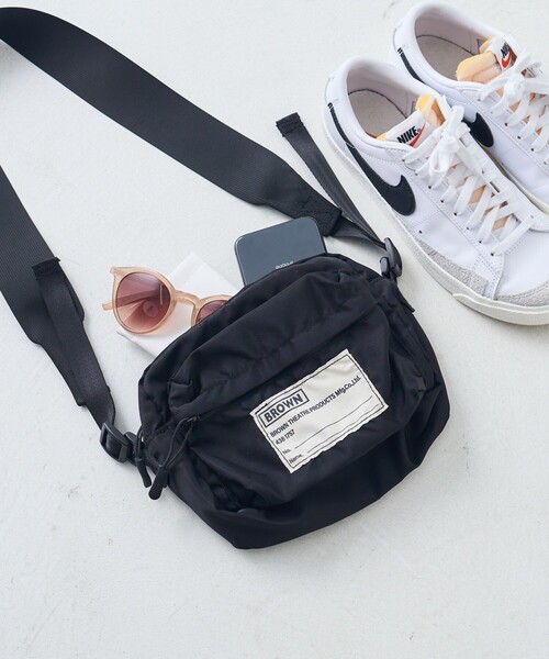 FREAK'S STORE（フリークスストア）の「BROWN × FREAK'S STORE/ブラウン 別注カメラバック（ショルダーバッグ・レディース・ブラック/オフホワイト・ONE SIZE）」の12枚目の写真