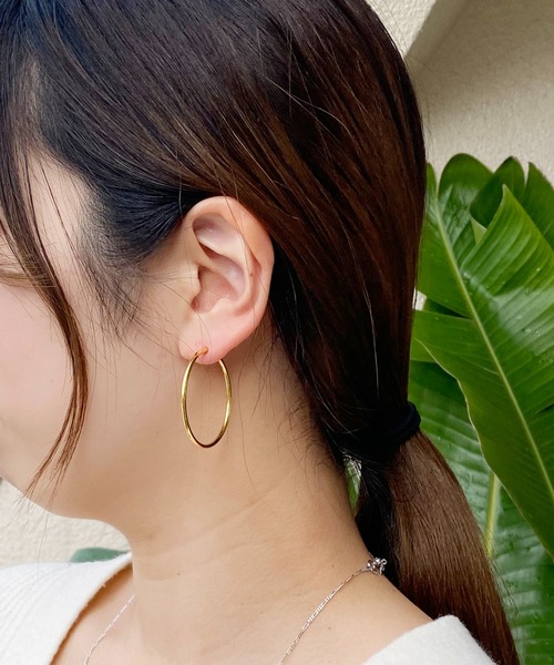 MARIA BLACK(マリアブラック)の「MARIA BLACK/マリアブラック Senorita 35 Hoop PAIR ピアス(ピアス(両耳用)・レディース・ゴールド・FREE)」の12枚目の写真