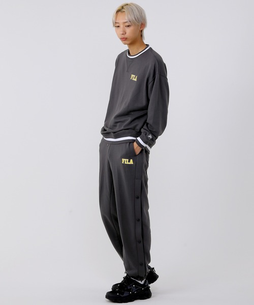 FILA(フィラ)の「FILA/フィラ オーバーサイズ ワンポイント ロゴ刺繍 ラインリブ カレッジ 長袖 スウェット トレーナー 裏毛(スウェット・メンズ・アッシュグレー/スミクロ/ケリーグリーン・S/M/L)」の18枚目の写真