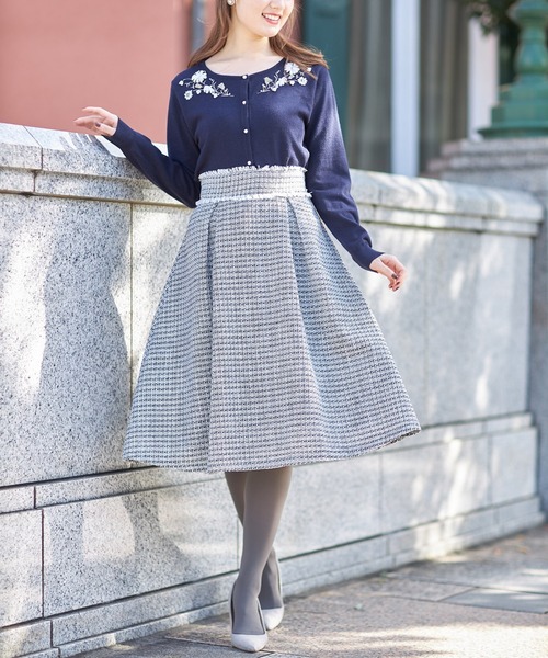 【美品】トリコ コムデギャルソン　縮絨ウール ニット カーディガン　花柄　ボレロ Cutie Blonde（キューティーブロンド）の「◇花柄ジャカードニット