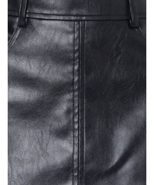 GYDA（ジェイダ）の「フェイクレザー スカートライクショートパンツ（スカート・レディース・ブラック・MEDIUM/X-SMALL/SMALL）」の20枚目の写真