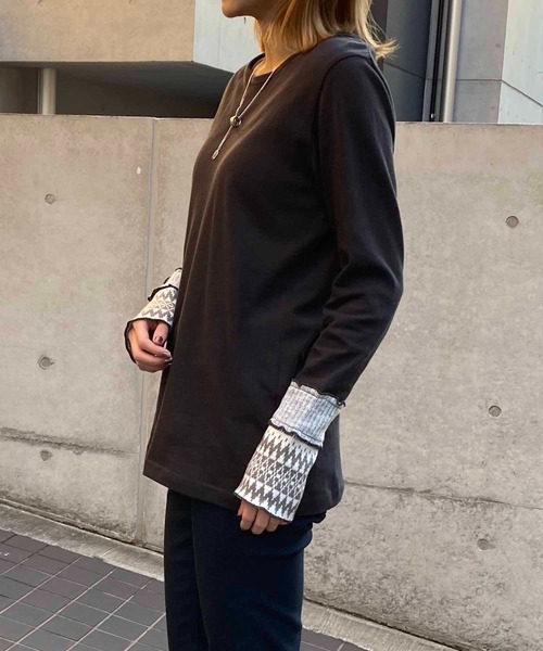 NANEA(ナネア)の「ガーゼ天竺・袖口切り替えクルーネックT(Tシャツ/カットソー・レディース・チャコールグレー/オフホワイト/杢グレー/オレンジ/パープル/グリーン・ONE SIZE)」の12枚目の写真