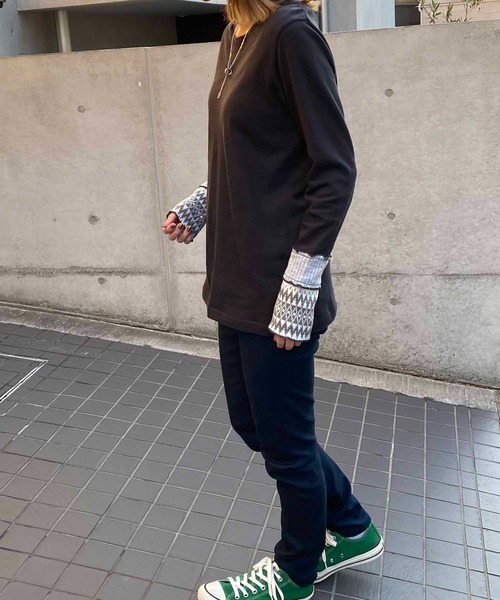 NANEA(ナネア)の「ガーゼ天竺・袖口切り替えクルーネックT(Tシャツ/カットソー・レディース・チャコールグレー/オフホワイト/杢グレー/オレンジ/パープル/グリーン・ONE SIZE)」の13枚目の写真
