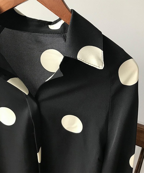 MAISON BREEZE(メゾンブリーズ)の「【MAISON BREEZE】ビッグドットとろみシャツ KNF(シャツ/ブラウス・レディース・ブラック/ホワイト・FREE)」の12枚目の写真