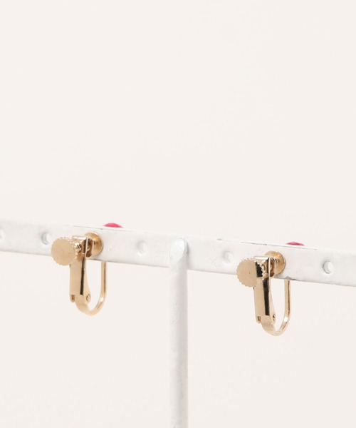 CERCA（チェルカ）の「September/輝くroundピンクカルセドニーearring（イヤリング・レディース・ピンク・FREE）」の2枚目の写真