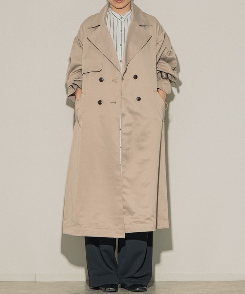 ottilie（オティーリエ）の「ottilie ボリュームスリーブトレンチ（トレンチコート・レディース・グレイッシュベージュ/ベージュ/アイボリー・FREE）」の15枚目の写真