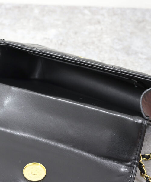 fredy emue(フレディエミュ)の「キルトスクエアミニポシェット(ショルダーバッグ・レディース・オフホワイト/ブラック・FREE)」の7枚目の写真