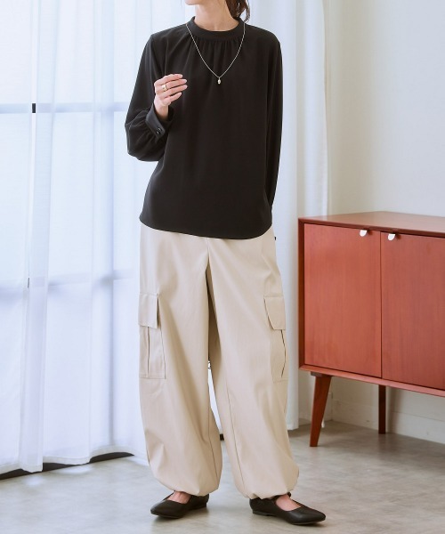 7days Life Styling（セブンデイズライフスタイリング）の「【とろみ素材】バルーンスリーブブラウス（シャツ/ブラウス・レディース・ブルー/キナリ/ブラック/キャメル/ピンク系/ボルドー/オフホワイト・LL/S/M/L/3L）」の19枚目の写真