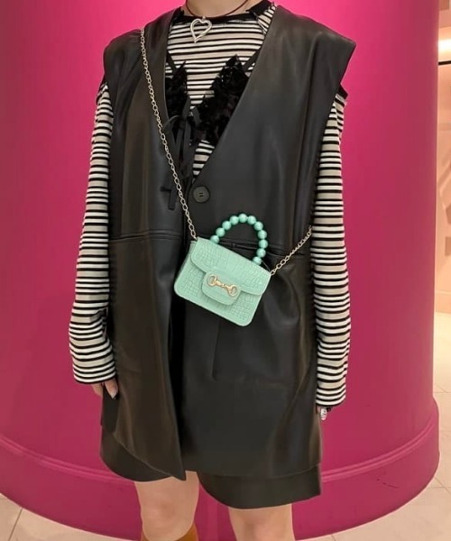 Ray BEAMS（レイビームス）の「bLicensceLL / ミニバッグ（ハンドバッグ・レディース・ブラック/レッド/グリーン系その他2・ONE SIZE）」の20枚目の写真