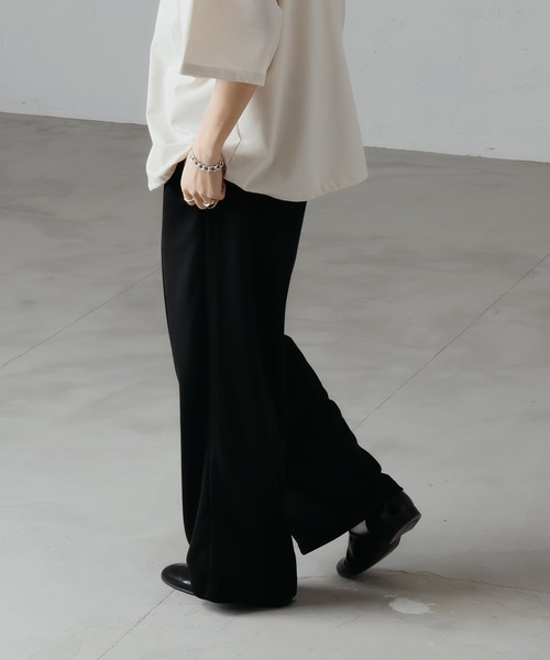 epnok（エプノック）の「センターシームスウェットスラックスパンツ（スウェットパンツ・メンズ・ブラック/杢グレー/オートミール・LARGE/SMALL/MEDIUM）」の12枚目の写真