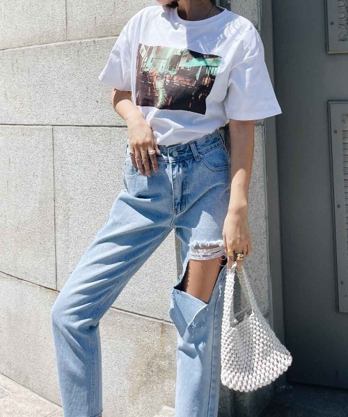 esutoreja(エストレジャ)の「プリントTシャツ(Tシャツ/カットソー・レディース・ブラック/グリーン・FREE)」の1枚目の写真
