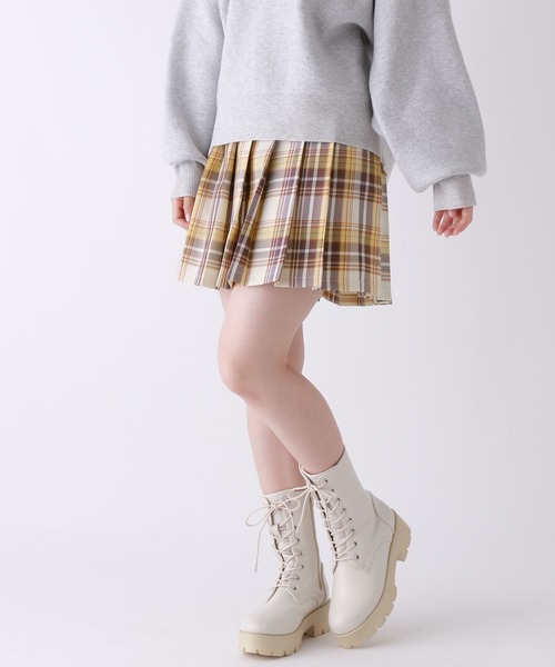 repipi armario（レピピ アルマリオ）の「ハイウエストプリーツスカート（スカート・キッズ・グリーン系その他/ブルー系その他/ベージュ系その他/ブラック/アイボリー系/ブラウン系その他/ブルー系その他2/イエロー系その他/アイボリー系2/グレー系その他/アイボリー系3/ブルー系その他5/ブルー系その他4/ブルー系その他3/グレー系その他2・SMALL/LARGE/MEDIUM）」の15枚目の写真