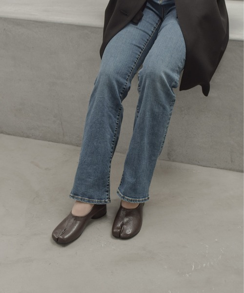 tukn.（トゥクン）の「トゥクン 足袋トゥ ヒールパンプス  / 柔らかい履き心地（パンプス・レディース・ブラック/アイボリー/ブラウン・22.5cm/23.0cm/23.5cm/24.5cm/24.0cm）」の14枚目の写真