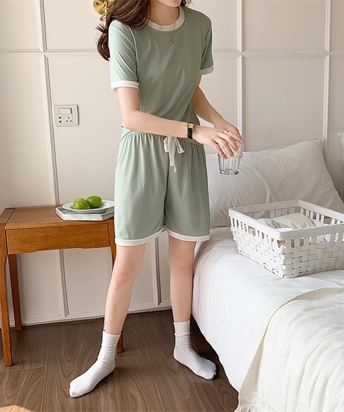 Girly Doll(ガーリードール)の「セットアップ ルームウェア Tシャツ&ショートパンツ 2点セット(ルームウェア/パジャマ・レディース・ブルー/グリーン/ピンク/パープル・FREE)」の9枚目の写真