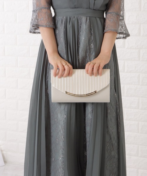 Lace Ladies(レースレディース)の「サテン調ビジュー付きラウンドクラッチバッグ(クラッチバッグ・レディース・ピンク/ブラック/アイボリー/シルバー・FREE)」の17枚目の写真