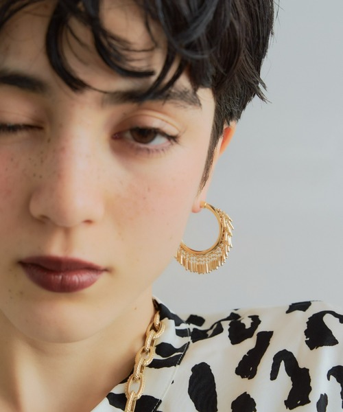 manana suerte（マニャーナスエルテ）の「フリンジフープピアス（ピアス（両耳用）・レディース・ゴールド・FREE）」の2枚目の写真