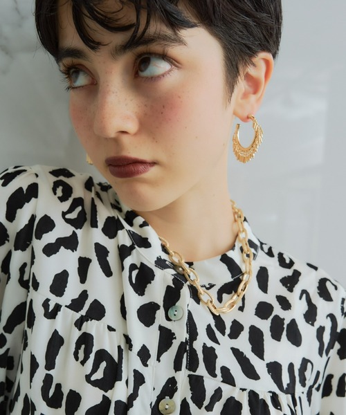 manana suerte（マニャーナスエルテ）の「フリンジフープピアス（ピアス（両耳用）・レディース・ゴールド・FREE）」の4枚目の写真