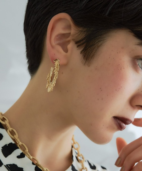 manana suerte（マニャーナスエルテ）の「フリンジフープピアス（ピアス（両耳用）・レディース・ゴールド・FREE）」の3枚目の写真