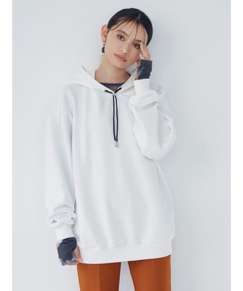 MURUA（ムルーア）の「カラーコードフーディ【WEB限定パーカー】（パーカー・レディース・ホワイト/ブラック/ネイビー/オレンジ・FREE）」の12枚目の写真