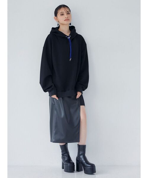 MURUA（ムルーア）の「カラーコードフーディ【WEB限定パーカー】（パーカー・レディース・ホワイト/ブラック/ネイビー/オレンジ・FREE）」の16枚目の写真