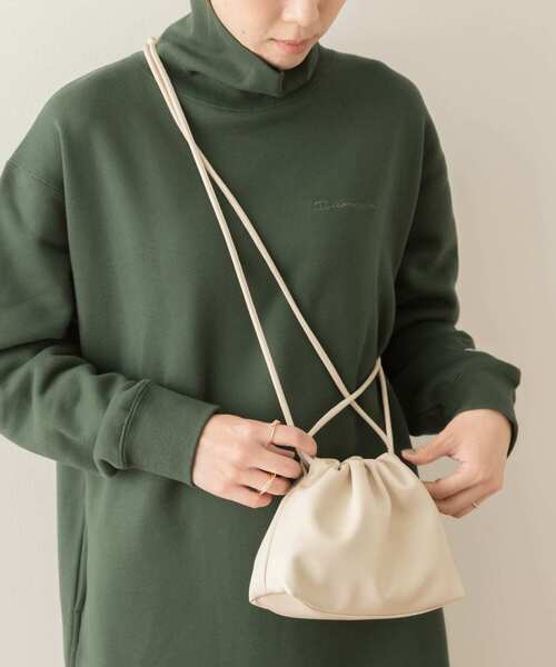 URBAN RESEARCH Sonny Label(アーバンリサーチサニーレーベル)の「スムースギャザーポシェット(ショルダーバッグ・レディース・イエロー系その他/ブラック/アイボリー・ONE)」の6枚目の写真