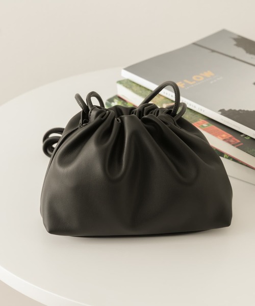 URBAN RESEARCH Sonny Label(アーバンリサーチサニーレーベル)の「スムースギャザーポシェット(ショルダーバッグ・レディース・イエロー系その他/ブラック/アイボリー・ONE)」の7枚目の写真