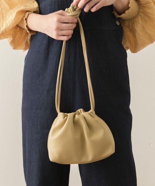 URBAN RESEARCH Sonny Label(アーバンリサーチサニーレーベル)の「スムースギャザーポシェット(ショルダーバッグ・レディース・イエロー系その他/ブラック/アイボリー・ONE)」の8枚目の写真