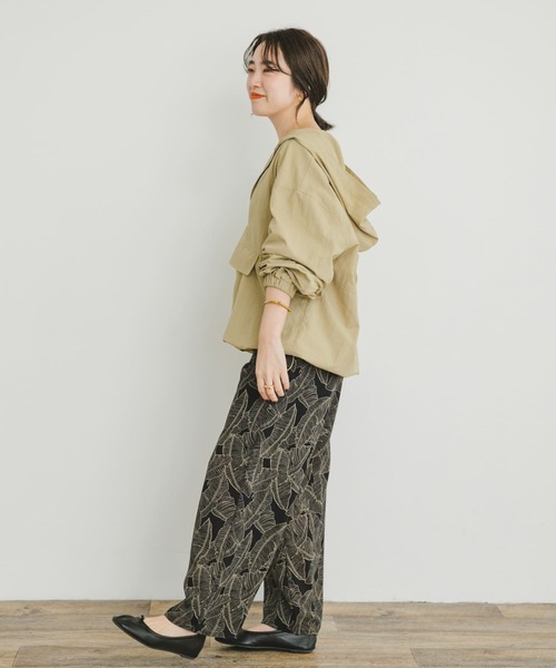 ITEMS URBANRESEARCH(アイテムズ アーバンリサーチ)の「『撥水』アノラックフーディー(ナイロンジャケット・レディース・ブラック/ベージュ・FREE)」の11枚目の写真