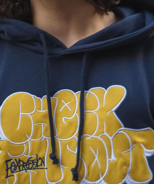 WEGO（ウィゴー）の「WEGO/ヘビーウエイトグラフィティプルパーカー（パーカー・メンズ・ネイビー/ブラック/グレー/ホワイト・LARGE/MEDIUM）」の11枚目の写真