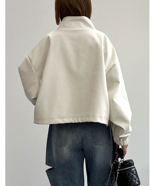 Re:EDIT（リエディ）の「[低身長サイズ有]ボリュームスリーブショート丈フェイクレザージャケット（ライダースジャケット・レディース・アイボリー/ブラック・MEDIUM/SHORT/LARGE）」の15枚目の写真