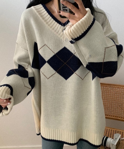 FREE STYLISTS(フリー スタイリスト)の「YUGA_YGMC アーガイル ニットセーター(ニット/セーター・レディース・ホワイト/ブルー/ネイビー/グリーン・FREE)」の17枚目の写真