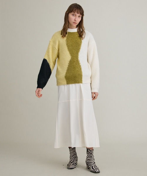 PUBLIC TOKYO(パブリックトウキョウ)の「ブロックカーブモヘアニット(ニット/セーター・レディース・ブラック/アイボリー・FREE)」の4枚目の写真