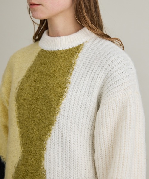 PUBLIC TOKYO(パブリックトウキョウ)の「ブロックカーブモヘアニット(ニット/セーター・レディース・ブラック/アイボリー・FREE)」の8枚目の写真