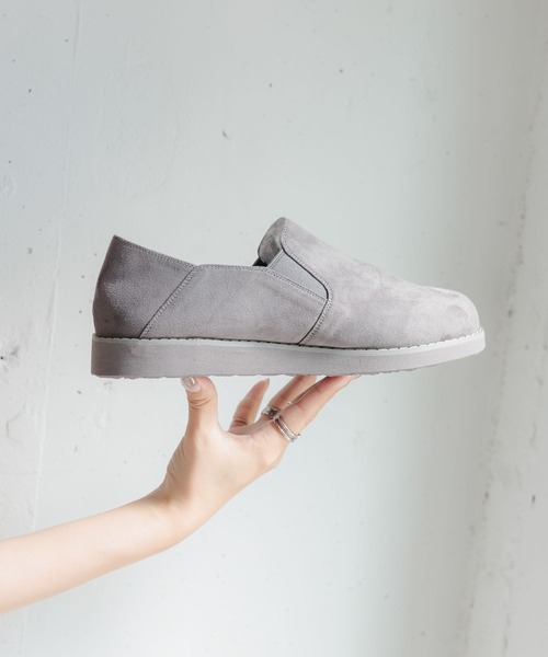 GLOBAL WORK(グローバルワーク)の「フワモコ撥水軽量スリッポン/975780(スリッポン・レディース・アイボリー/グレイッシュベージュ/ブラック/グレー・MEDIUM/LARGE/X-LARGE/SMALL)」の5枚目の写真