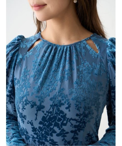 CELFORD（セルフォード）の「ベロアオパールナローワンピース