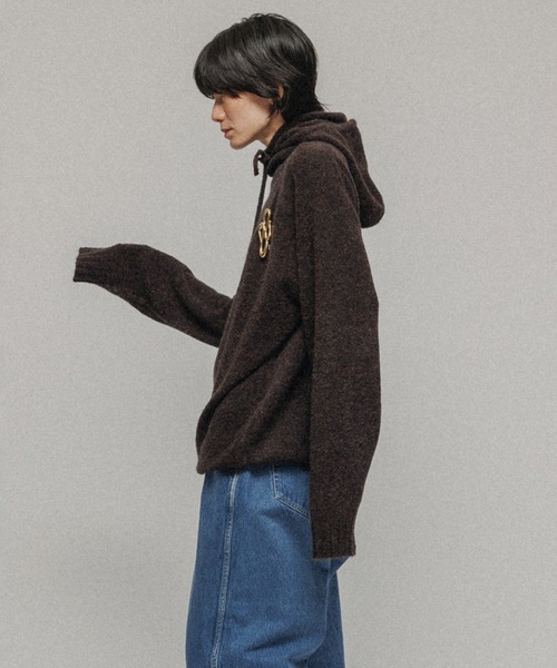 M TO R（ムウトアール）の「［TOPS］BOUCLE KNIT HOODIE UNISEX（ニット/セーター・レディース・チャコールグレー/ダークブラウン・40/38）」の13枚目の写真